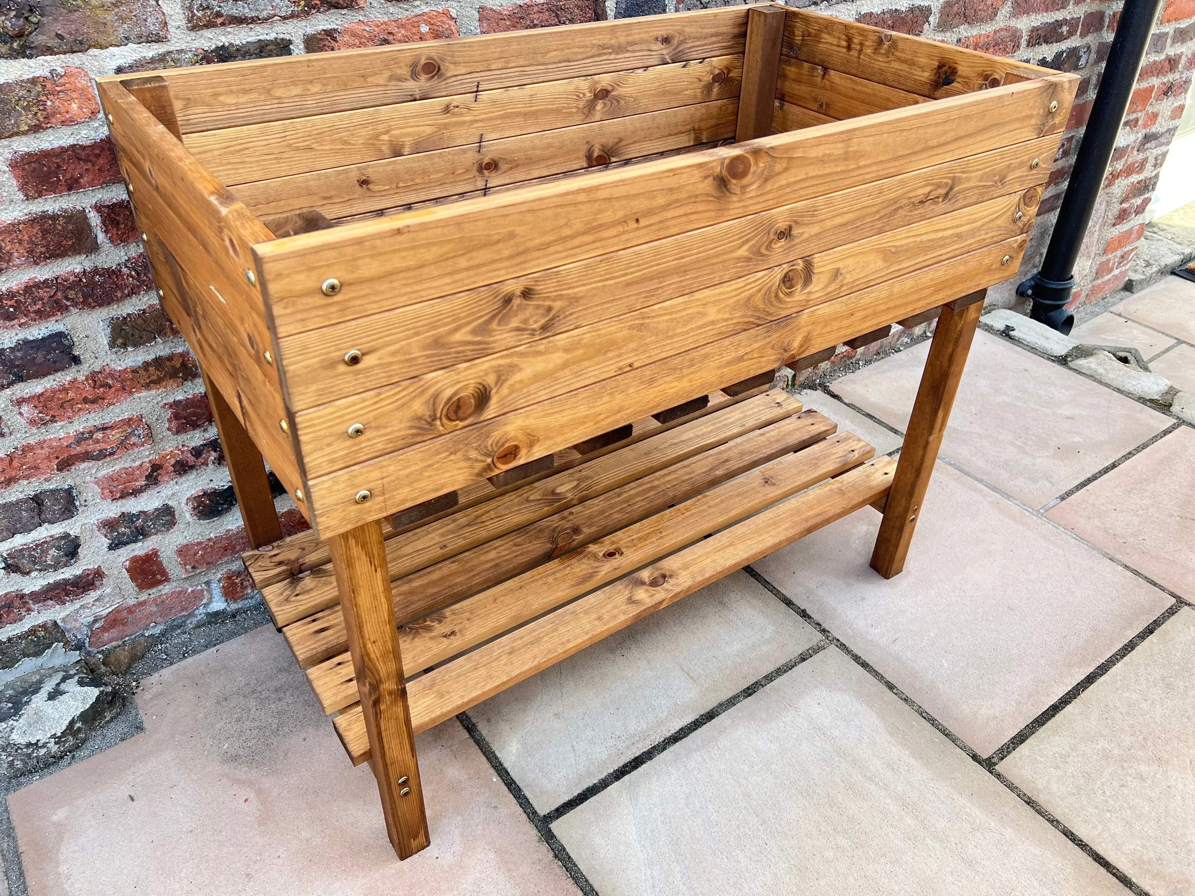 Charles Taylor Peakes Large Veg Planter
