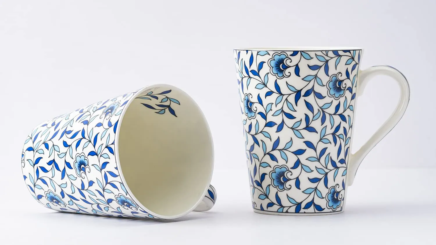 GOLDEN QUEEN'S Bone China Tea Milk & Coffee Mug, 300 Ml - Set Of 2 (Floral Check)