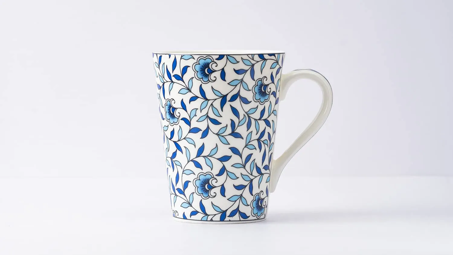 GOLDEN QUEEN'S Bone China Tea Milk & Coffee Mug, 300 Ml - Set Of 2 (Floral Check)