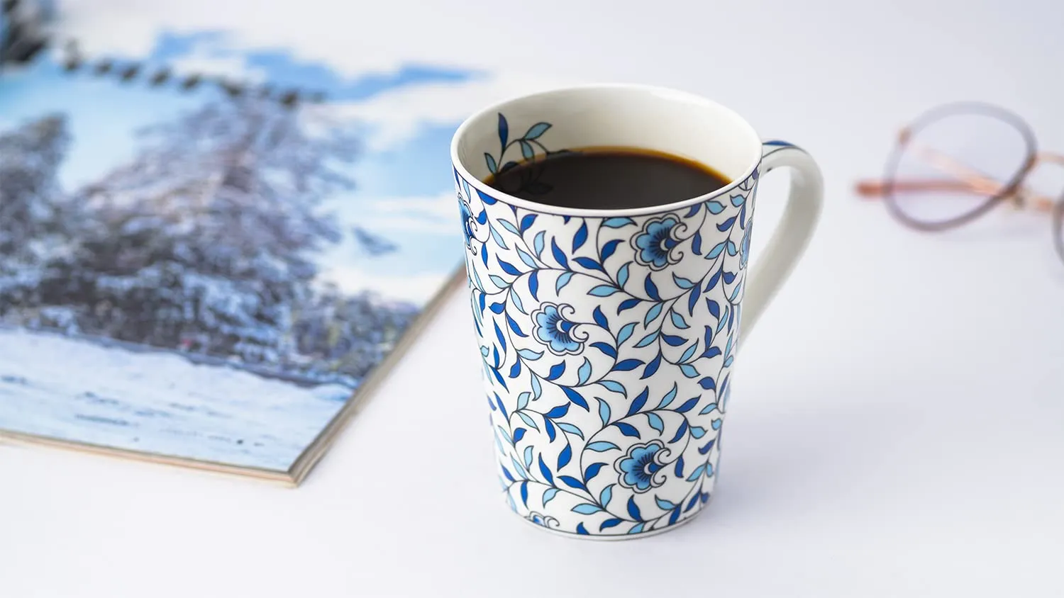 GOLDEN QUEEN'S Bone China Tea Milk & Coffee Mug, 300 Ml - Set Of 2 (Floral Check)