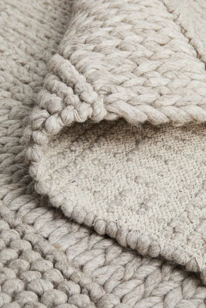 Hand Braided Beige Rug - 280 x 190cm