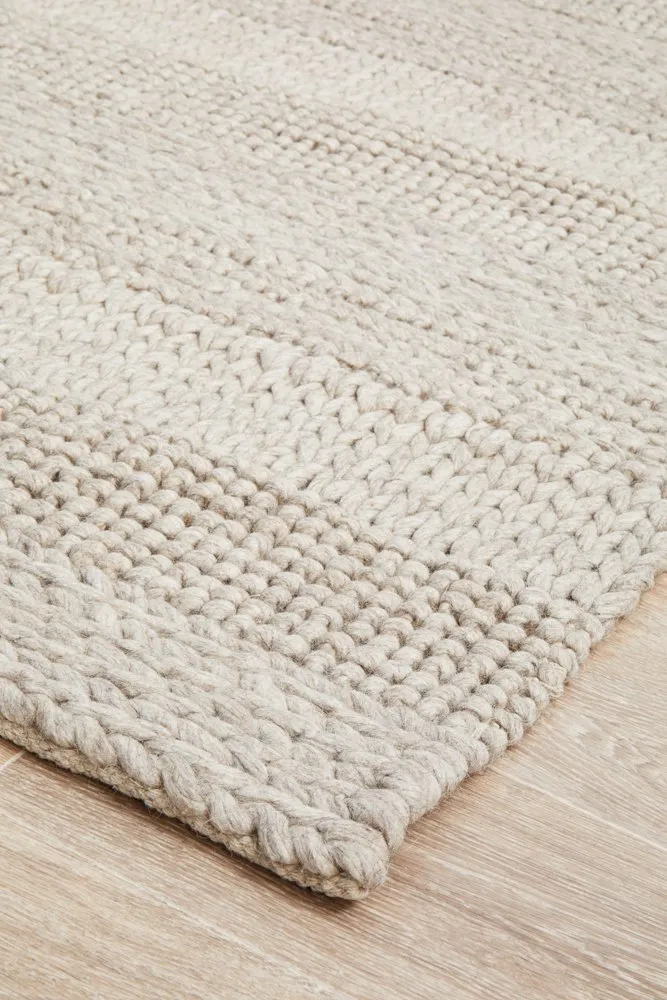 Hand Braided Beige Rug - 280 x 190cm