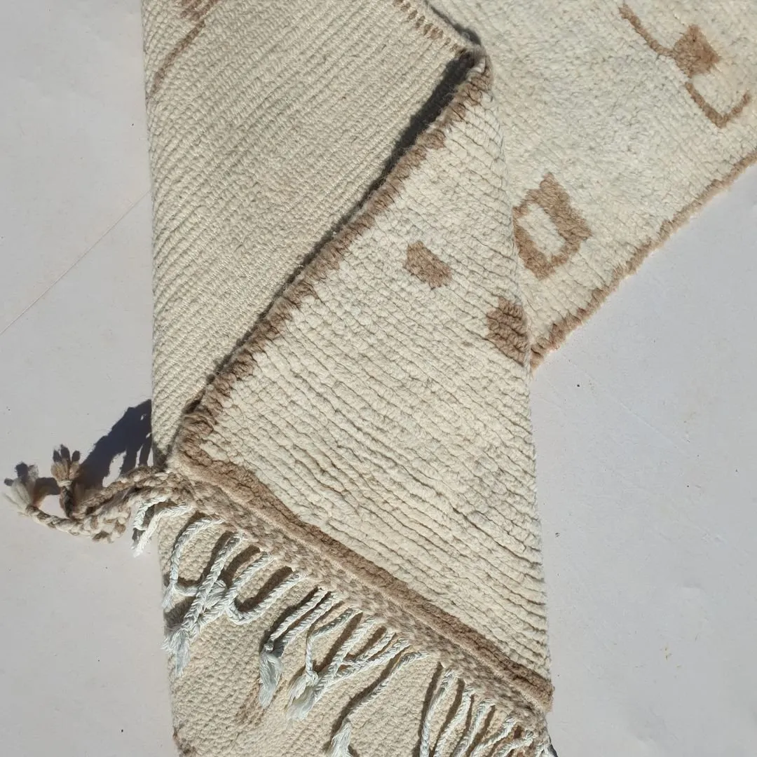 Khtaira - White Moroccan Runner Rug Ultra Soft Beni Ourain | Authentic Berber Hallway runner | 2'76x9'91 ft | 84x302 cm