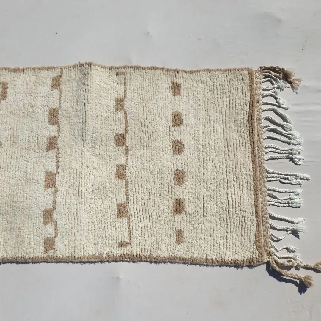 Khtaira - White Moroccan Runner Rug Ultra Soft Beni Ourain | Authentic Berber Hallway runner | 2'76x9'91 ft | 84x302 cm