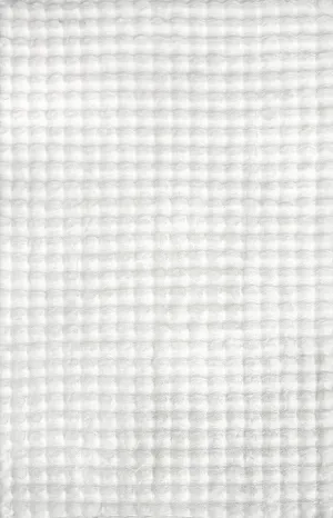 Marill 270cm x 180cm Bubbly Washable Rug - White