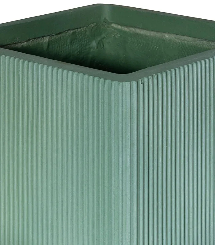 Ribbed square planter
