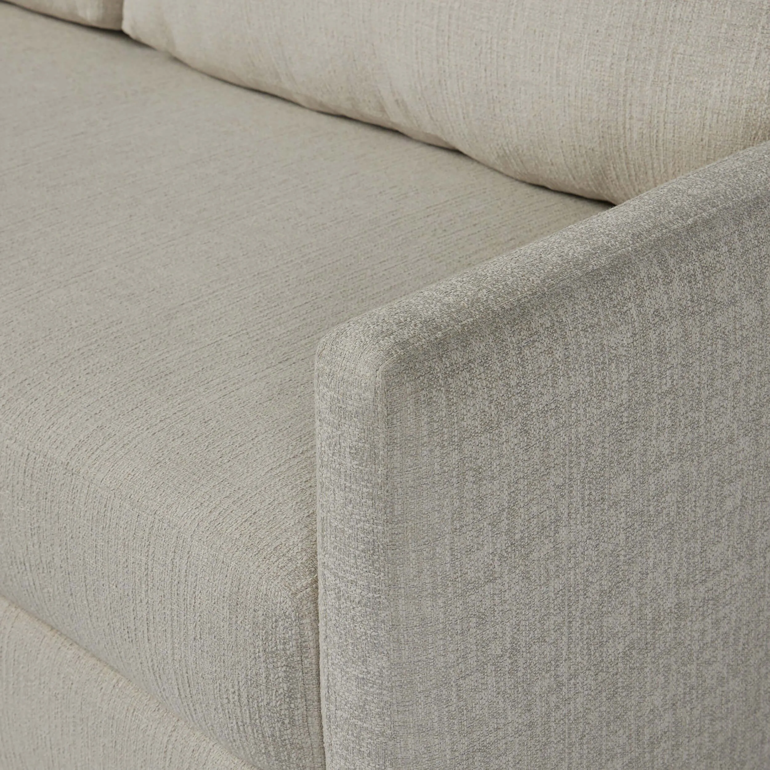 Wickham Right Chaise Sleeper Sectional w/Storage, Alameda Snow