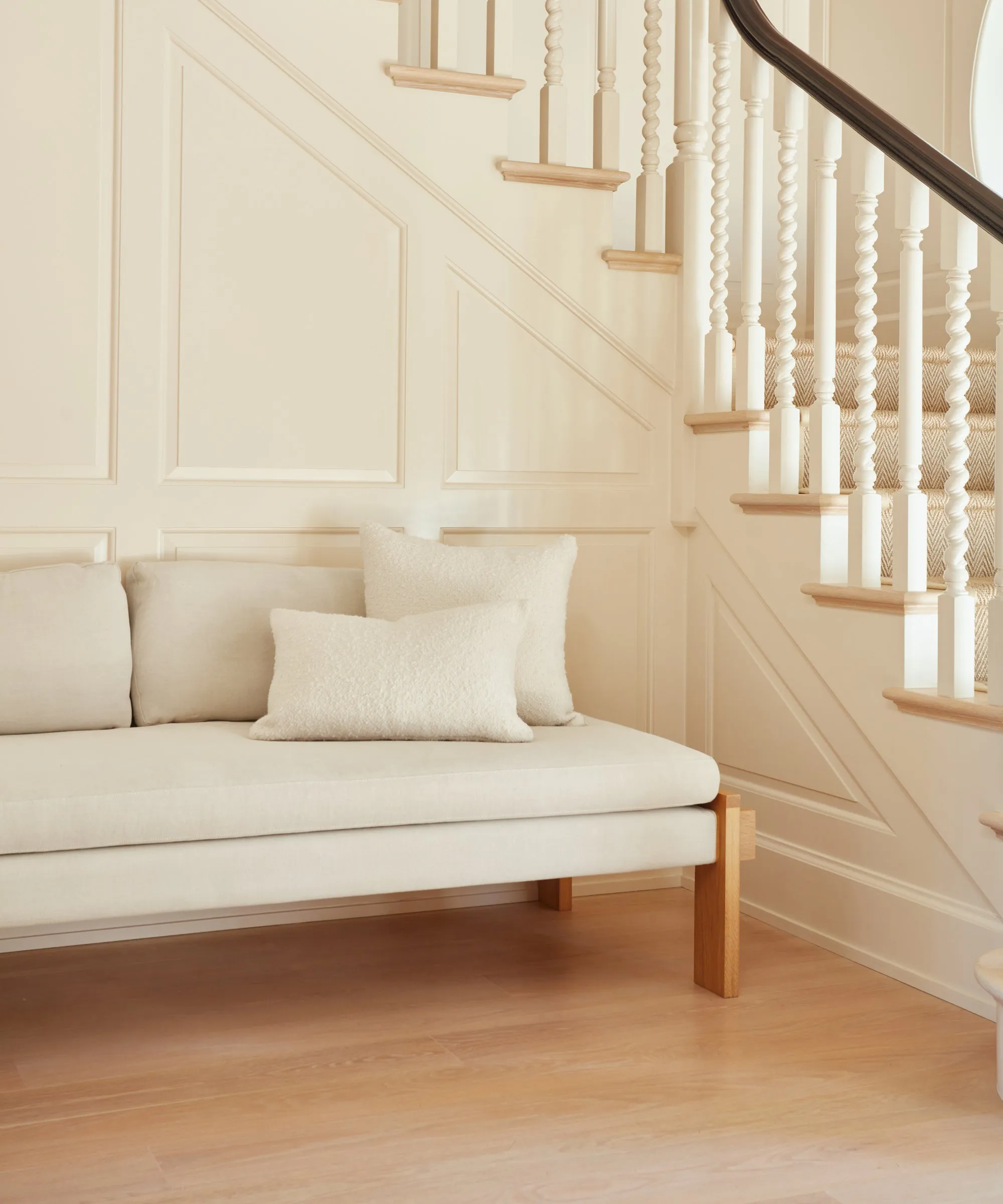 Ynez Daybed